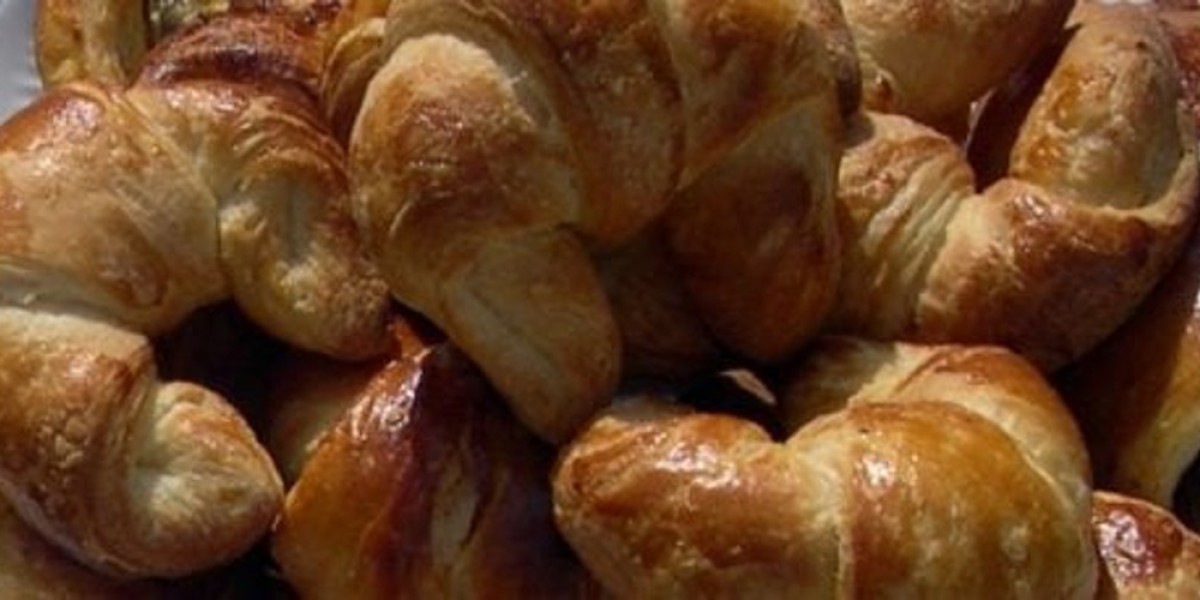 Quirky Facts: Airline Food, ATMs &amp; Weekend Gaming