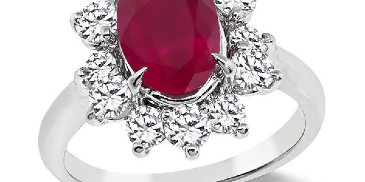 Timeless Antique Engagement Rings Inspired by History